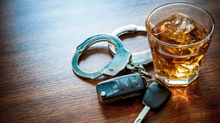 How Can You Navigate a Drunk Driving Emergency in Illinois?